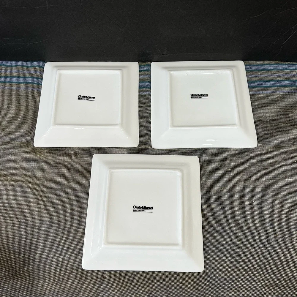 Crate & Barrel White Square Appetizer Plates 6
